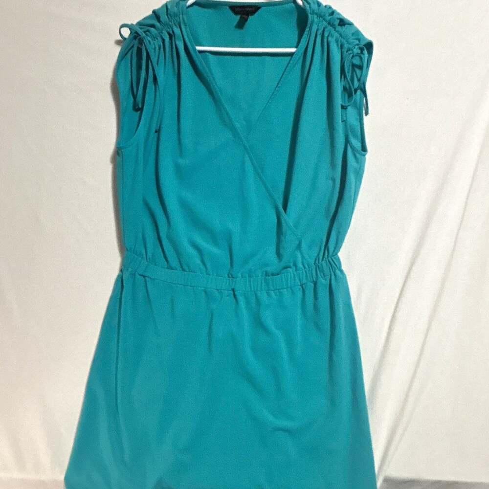 Banana Republic Women’s Teal Solid Sleeveless Romper M V-Neck Button Casual
